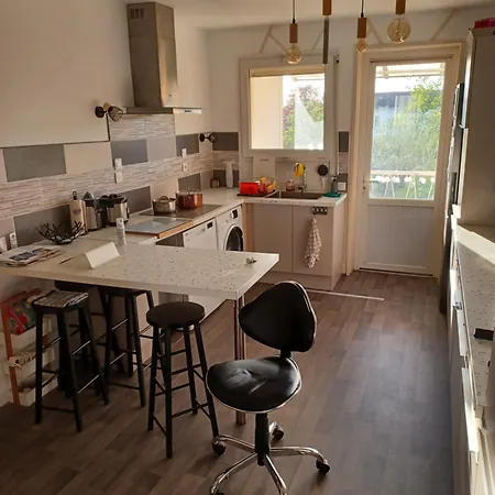 Maranatha Bis Сент